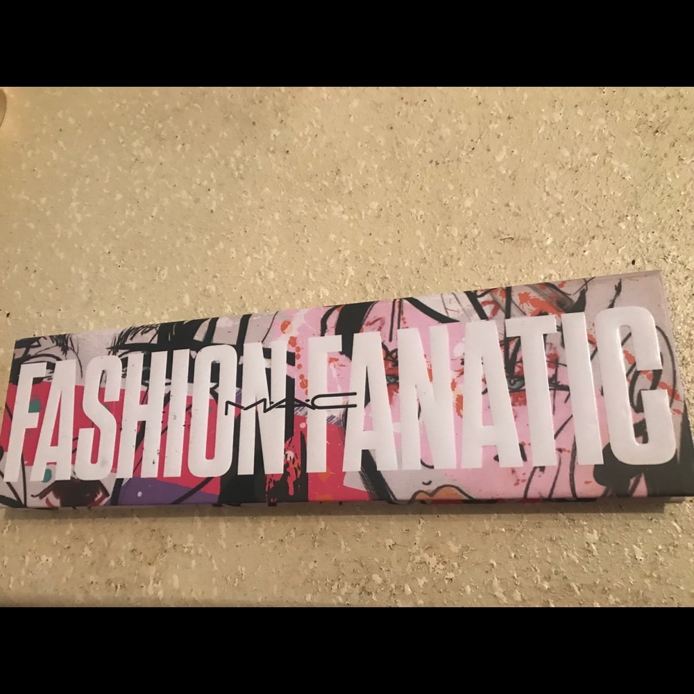 MAC Limited Edition Fashion Fanatic Palette